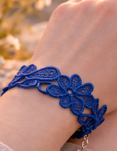 gestickte Armbänder
