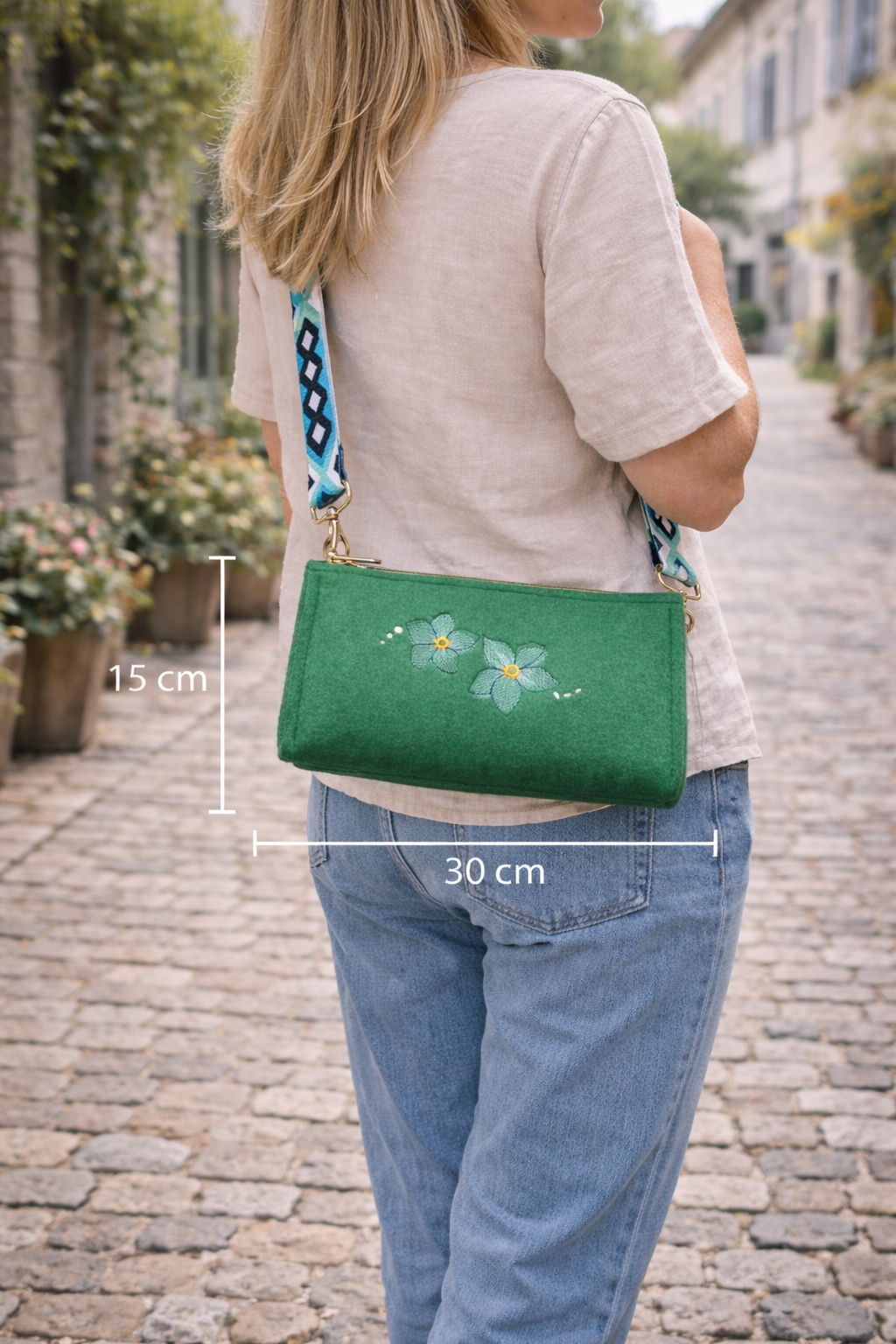 Filztasche klein mit Stickerei