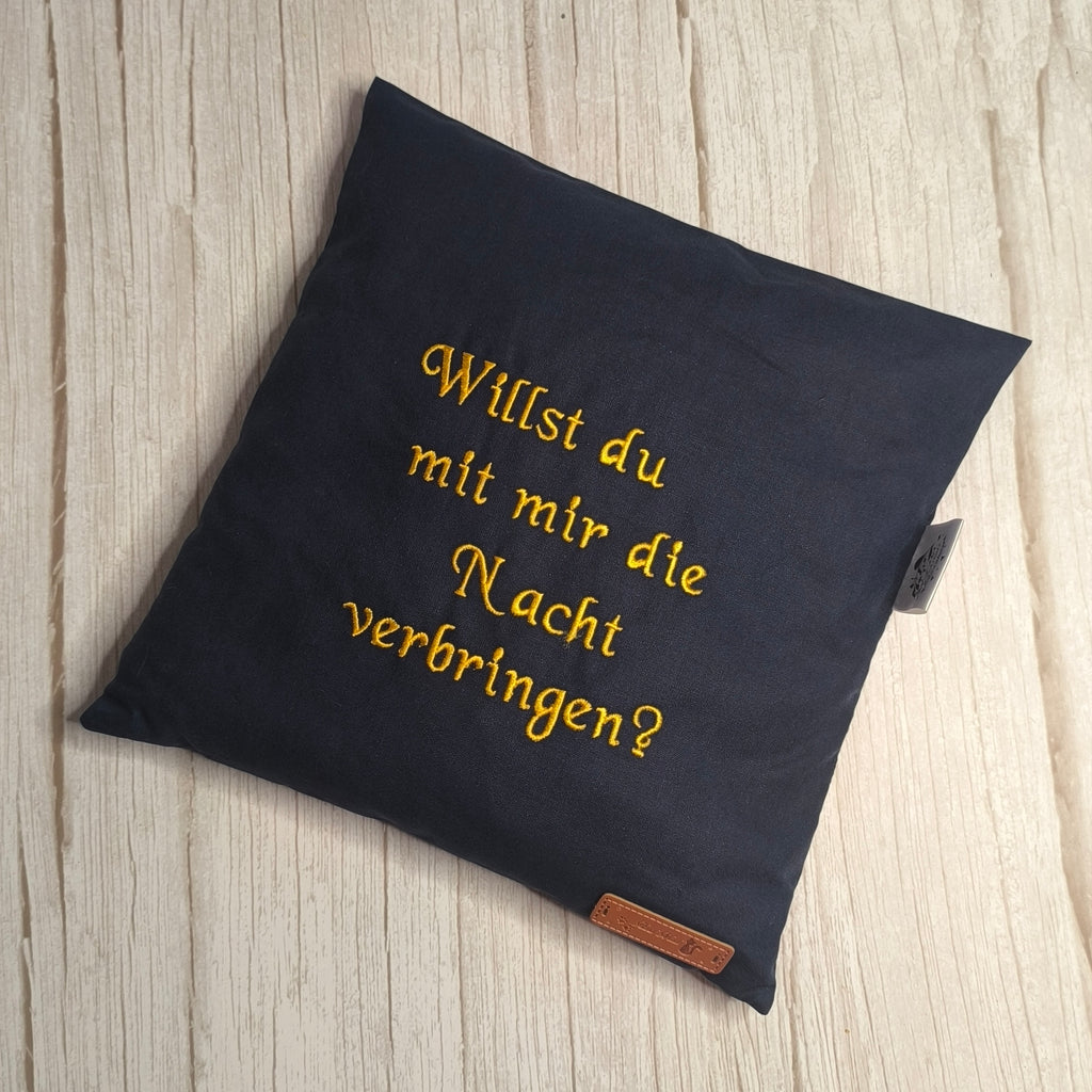 Zirbenkissen mit Stickerei